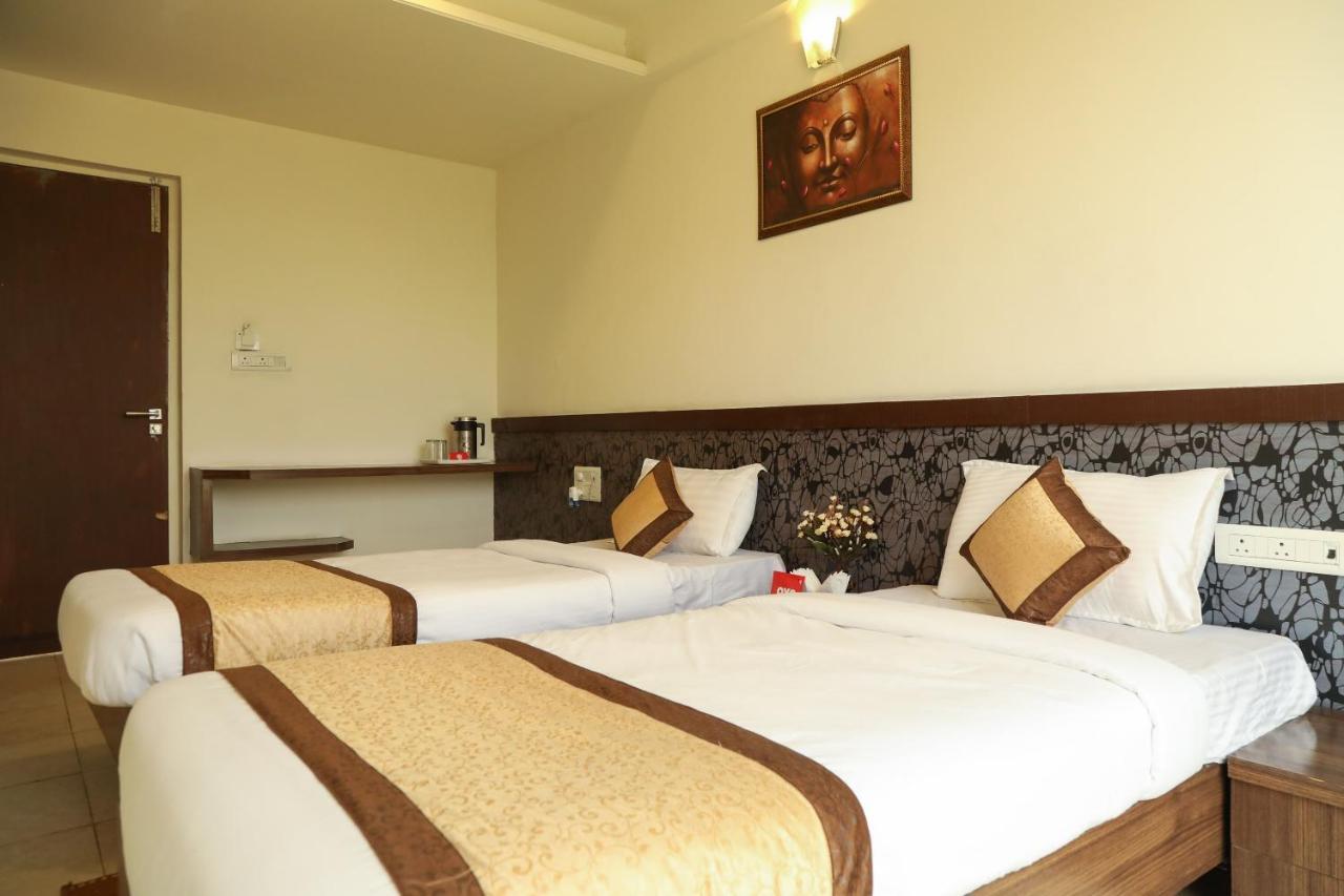 Khapa  Oyo 10943 Hotel Plus Corporate מראה חיצוני תמונה