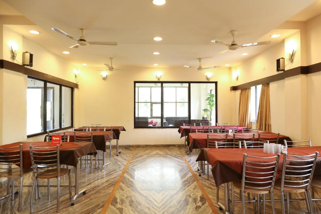 Khapa  Oyo 10943 Hotel Plus Corporate מראה חיצוני תמונה