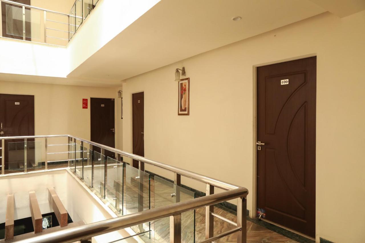 Khapa  Oyo 10943 Hotel Plus Corporate מראה חיצוני תמונה