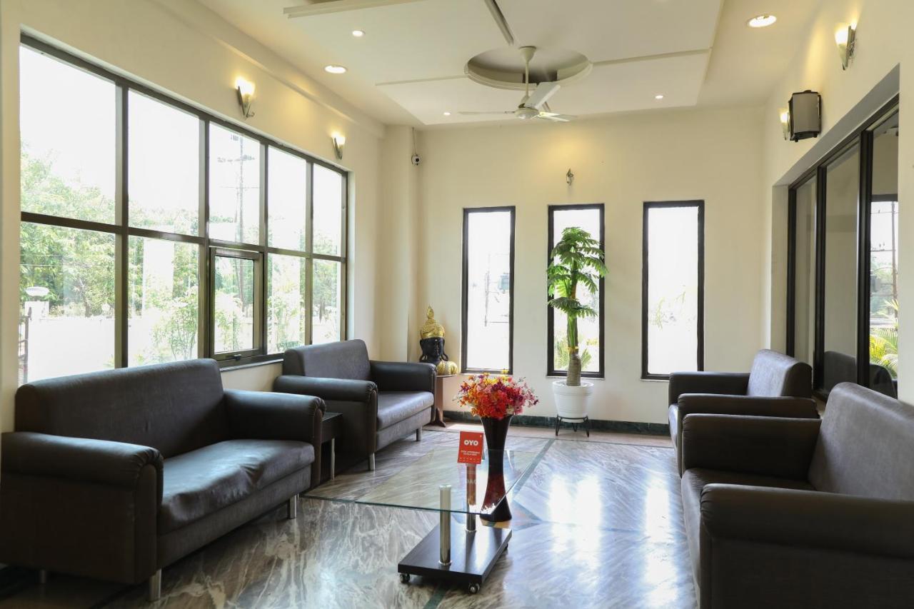 Khapa  Oyo 10943 Hotel Plus Corporate מראה חיצוני תמונה